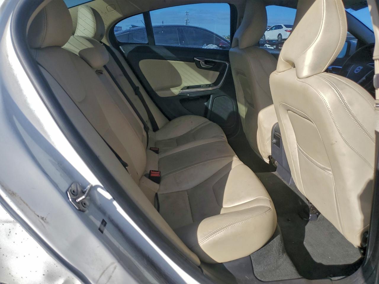 2017 VOLVO S60