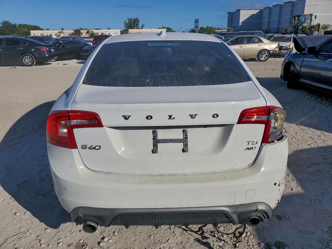 2017 VOLVO S60